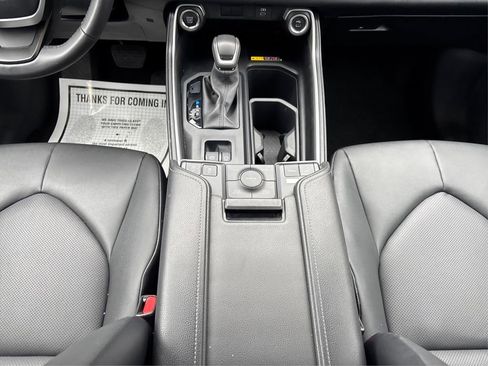 Used 2025 Toyota Grand Highlander AWD image 19