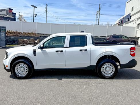 Used 2025 Ford Maverick XL w/ Equipment Group 102A AWD/4WD image 4