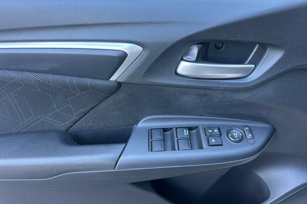 Used 2017 Honda Fit EX image 10