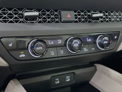 Used 2025 Honda Accord SE image 18