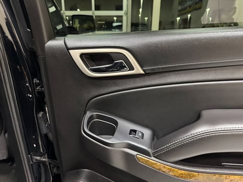 Used 2016 GMC Yukon Denali image 45