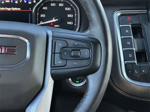 Used 2021 GMC Yukon SLT w/ SLT Premium Package image 24