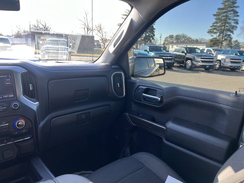 Used 2020 Chevrolet Silverado 1500 RST w/ All-Star Edition image 13