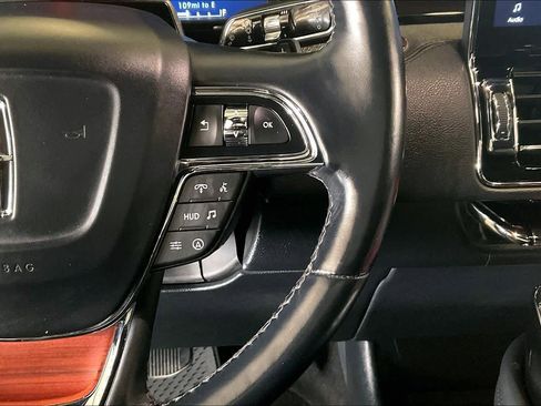 Used 2024 Lincoln Navigator Reserve image 23