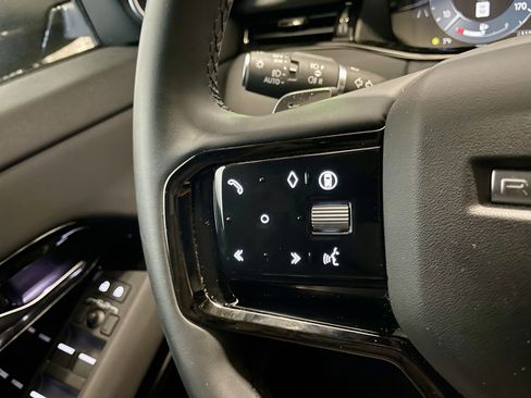 Certified 2025 Land Rover Range Rover Evoque S image 23