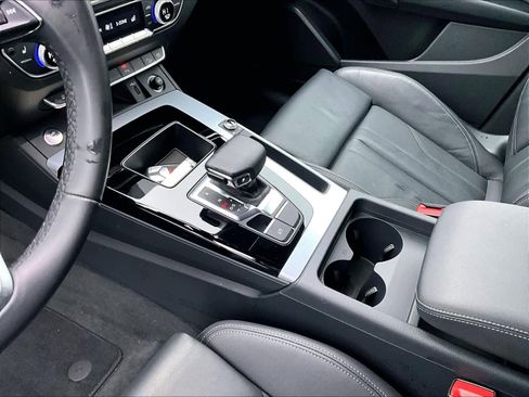 Used 2025 Audi Q5 2.0T Premium image 20