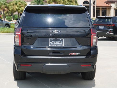 Used 2024 Chevrolet Suburban RST w/ Luxury Package AWD/4WD image 7