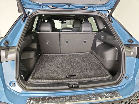 New 2026 Volkswagen Tiguan SE R-Line FWD image 13