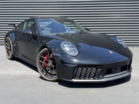 Used 2026 Porsche 911 Carrera 4 GTS AWD/4WD image 7