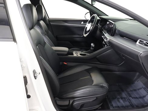 Used 2023 Kia K5 GT-Line image 33