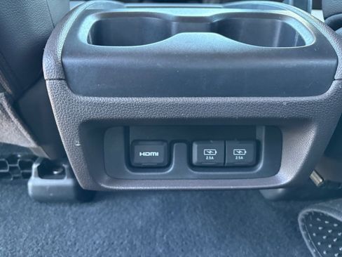 Used 2019 Honda Odyssey Touring image 19