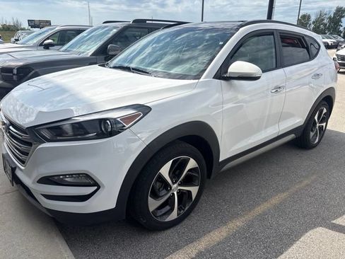 Used 2017 Hyundai Tucson Limited w/ Limited Ultimate Package 03 AWD/4WD image 10