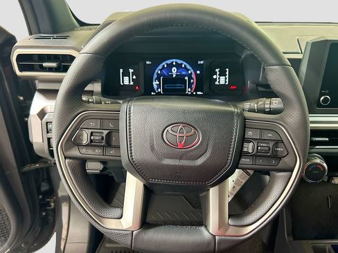New 2026 Toyota 4Runner SR5 RWD image 11