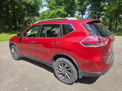 Used 2016 Nissan Rogue SL AWD/4WD image 3
