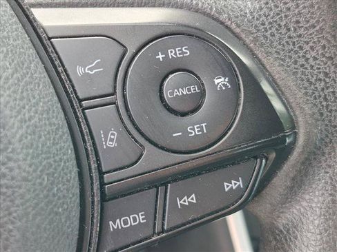Used 2022 Toyota RAV4 LE FWD image 14