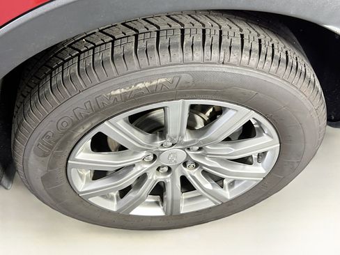 Used 2019 Cadillac XT4 Premium Luxury w/ Technology Package image 26