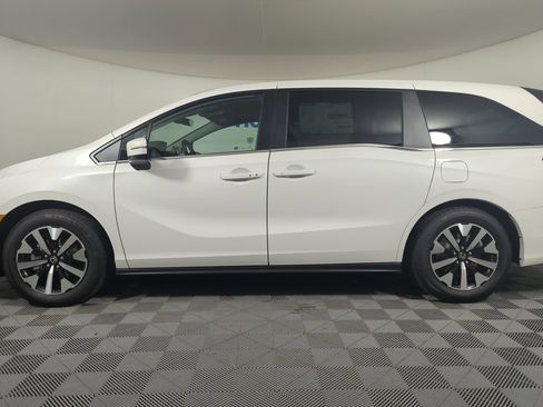 New 2026 Honda Odyssey EX-L image 2