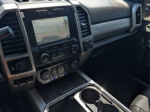 Used 2019 Ford F250 Lariat w/ Lariat Ultimate Package image 36