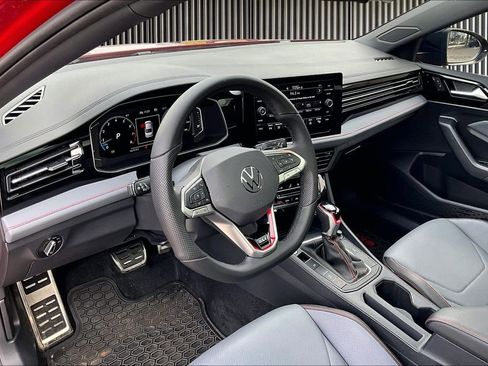 Used 2025 Volkswagen Jetta GLI Autobahn image 15