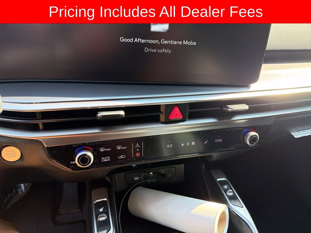 Used 2024 Kia Sorento S w/ Panoramic Sunroof Package AWD/4WD image 11