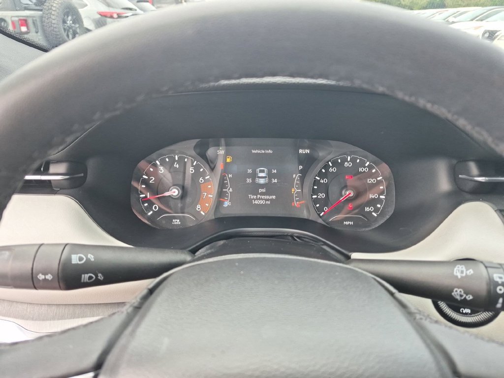 Used 2023 Jeep Compass Limited AWD/4WD image 13