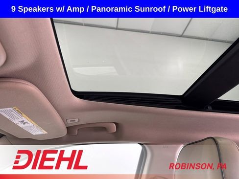 Used 2017 Jeep Grand Cherokee Overland AWD/4WD image 37