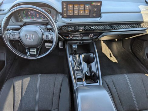 Used 2023 Honda Accord Sport image 9