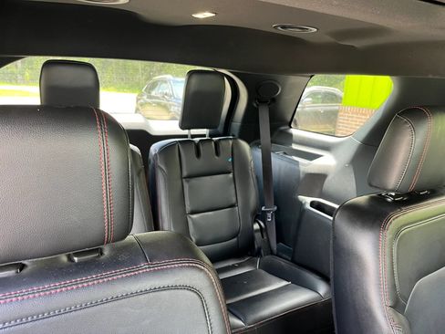 Used 2019 Ford Explorer Sport w/ Equipment Group 401A AWD/4WD image 38