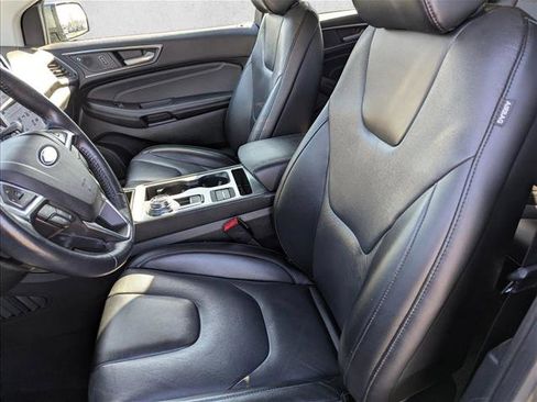 Used 2022 Ford Edge Titanium AWD/4WD image 22