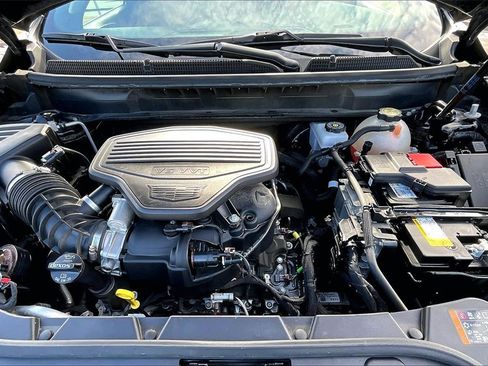 Used 2023 Cadillac XT5 Premium Luxury image 9