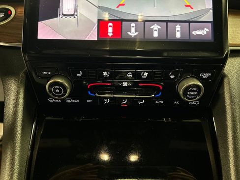 Used 2024 Jeep Grand Cherokee L Summit w/ Advanced Protech Group IV AWD/4WD image 19