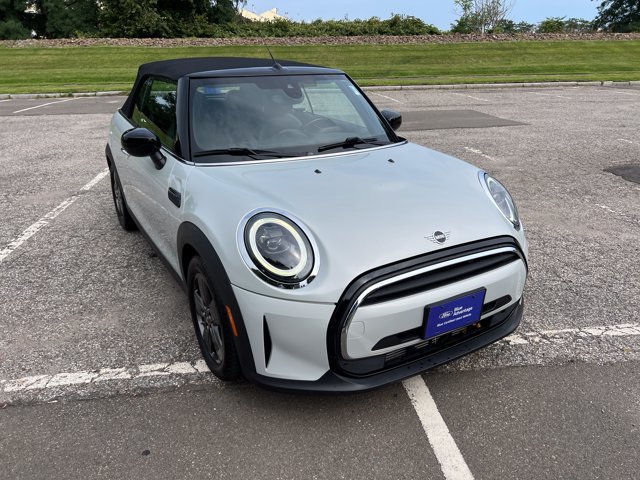 Used 2022 MINI Cooper Convertible FWD image 2