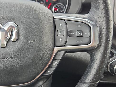 New 2026 RAM 1500 Express AWD/4WD image 32