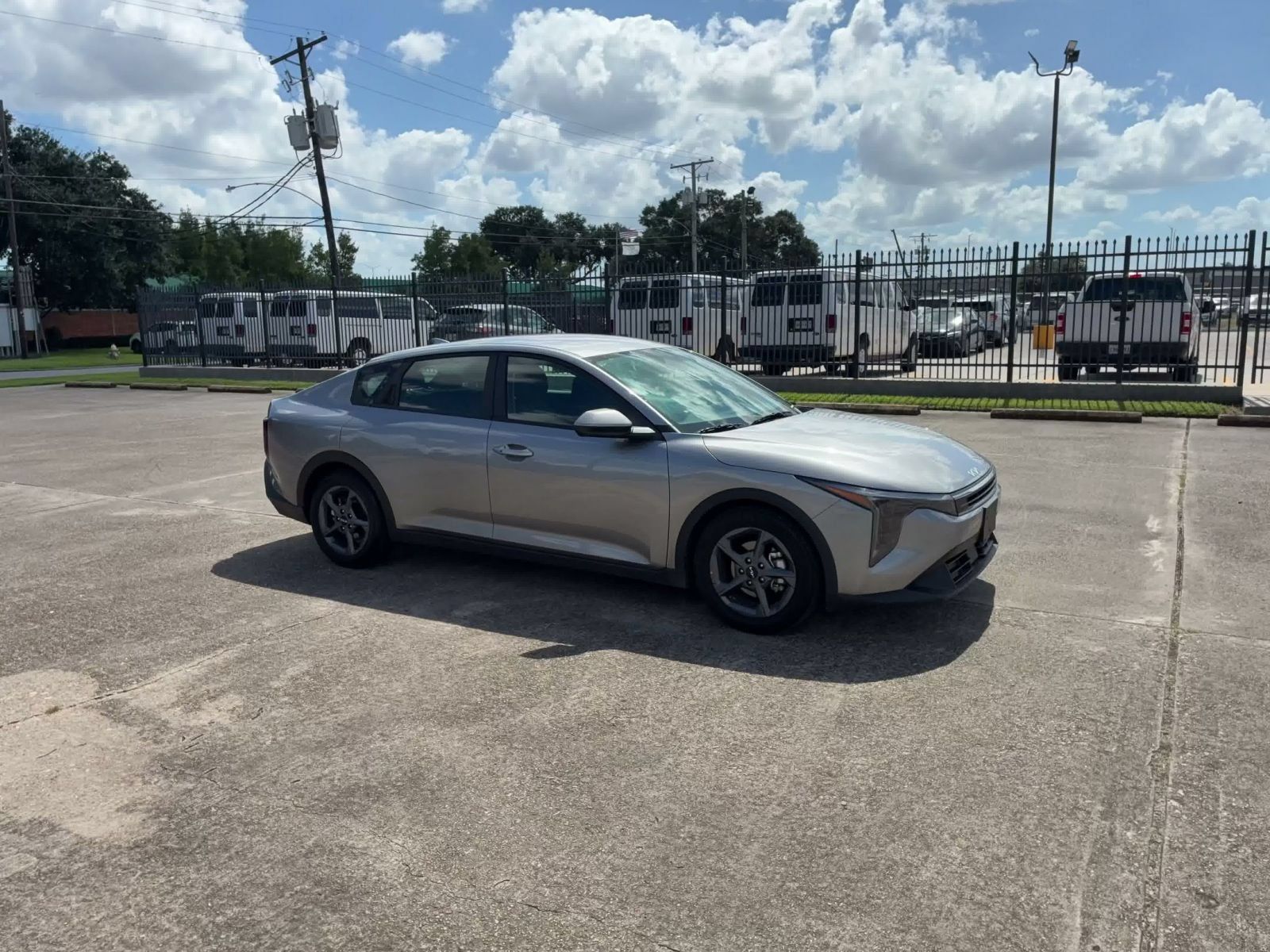 Used 2026 Kia K4 FWD image 2