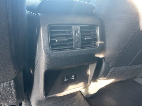 Used 2024 Nissan Rogue SV image 14