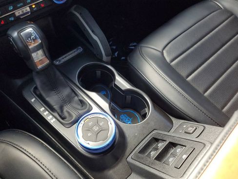 Used 2022 Ford Bronco Outer Banks AWD/4WD image 25