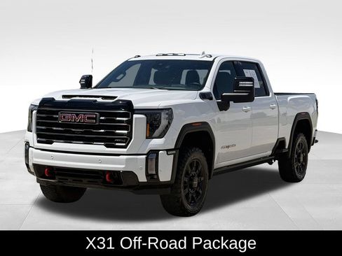Used 2024 GMC Sierra 2500 AT4 w/ AT4 Premium Plus Package AWD/4WD image 5