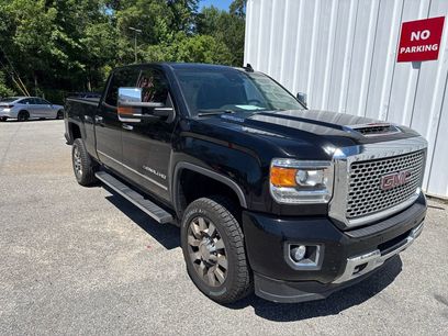 Used 2017 GMC Sierra 2500 Denali w/ Duramax Plus Package