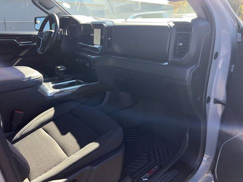 Used 2024 Chevrolet Silverado 1500 LT Trail Boss image 31