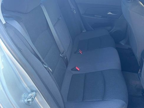 Used 2015 Chevrolet Cruze LT w/ Technology Package image 19