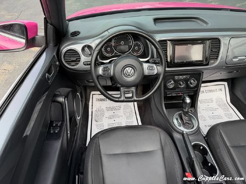 Used 2015 Volkswagen Beetle 1.8T FWD image 25