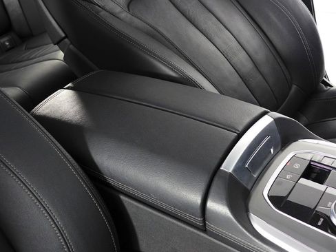 Used 2020 BMW X5 M50i w/ Executive Package image 16