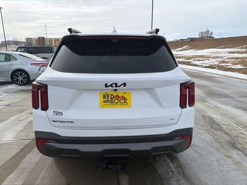 Used 2025 Kia Sorento SX Prestige AWD/4WD image 4