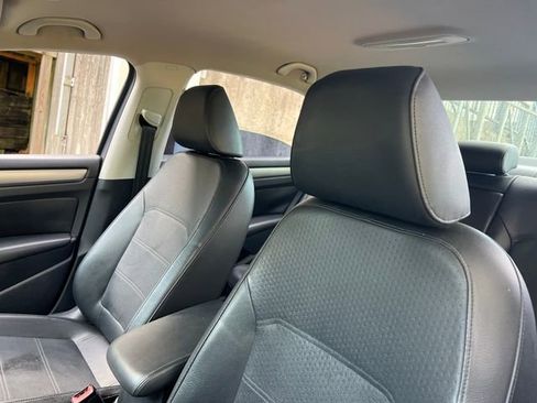 Used 2014 Volkswagen Passat Wolfsburg Edition image 13