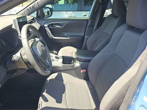 Used 2024 Toyota RAV4 SE AWD/4WD image 6