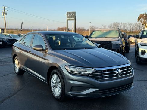 Used 2019 Volkswagen Jetta S image 1