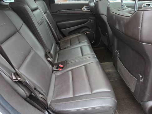 Used 2014 Jeep Grand Cherokee Summit image 14