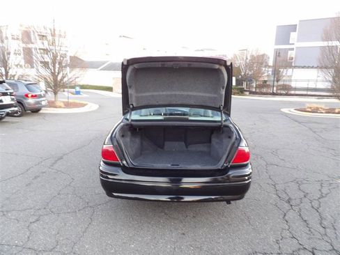 Used 2004 Buick Le Sabre Custom image 11