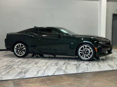 Used 2020 Chevrolet Camaro LT w/ RS Package RWD image 5