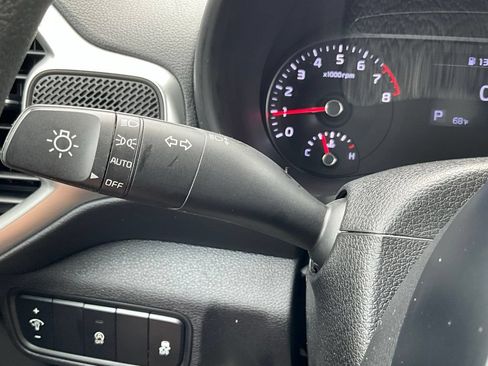 Used 2022 Kia Soul LX FWD image 25